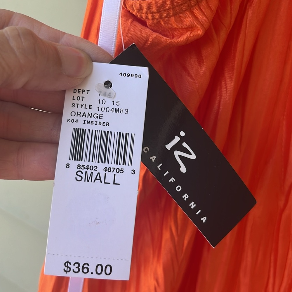 Gorgeous iz Byer California Bright orange dressy tank - Picture 9 of 12